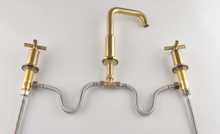 product-1-1 widespread bathroom sink faucet (6)
